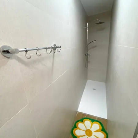 아파트 Renovado Y Sofisticado En El Centro De