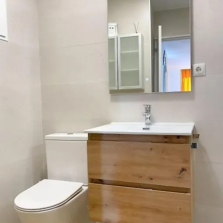 Renovado Y Sofisticado En El Centro De Valencie