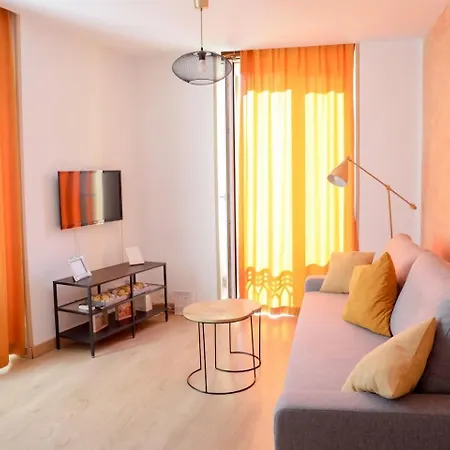 Apartmán Renovado Y Sofisticado En El Centro De